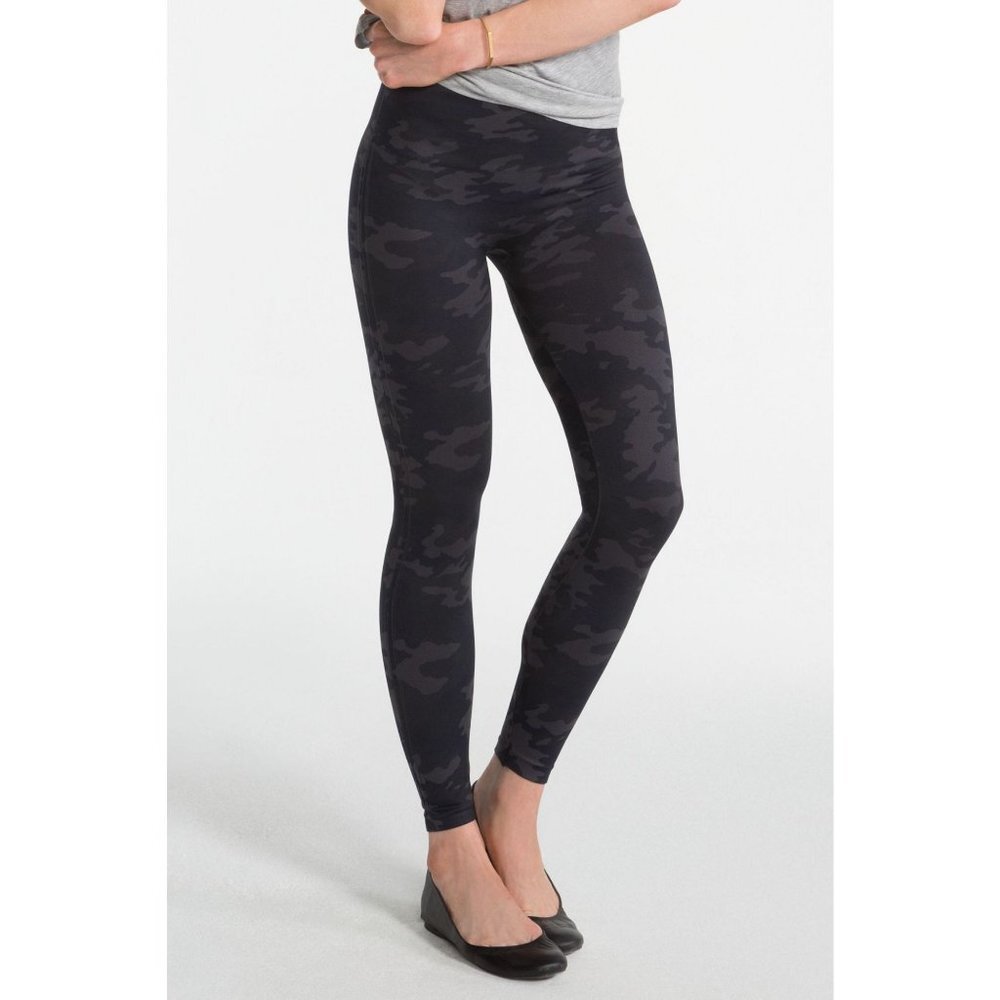 ⚡️Spanx Size L Grey Camo Look At Me Now Seamless Leggings Tummy Control FL3515